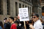 Amsterdam 1 juni 2020
Demonstratie op de dam tegen politiegeweld tegen donkere mensen naar aanleiding van de dood van George Floyd door poltieman in USA