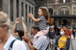 Amsterdam 1 juni 2020
Demonstratie op de dam tegen politiegeweld tegen donkere mensen naar aanleiding van de dood van George Floyd door poltieman in USA