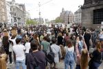 Amsterdam 1 juni 2020
Demonstratie op de dam tegen politiegeweld tegen donkere mensen naar aanleiding van de dood van George Floyd door poltieman in USA