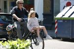 Amsterdam 29 mei 2020
Dirk Zeelenberg op de fiets met zijn dochter