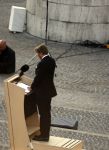 Amsterdam 4 mei 2020
Dodenherdenking op de dam zonder publiek vanwege Corona . Koning Willem Alexander Koningin Maxima Femke Halsema Gerdi Verbeet en Marc Rutte zijn aanwezig . Er ston veel politie aan de zijkanten en op de daken .