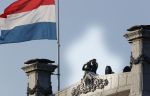 Amsterdam 4 mei 2020
Dodenherdenking op de dam zonder publiek vanwege Corona . 
Security