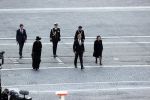 Amsterdam 4 mei 2020
Dodenherdenking op de dam zonder publiek vanwege Corona . Koning Willem Alexander Koningin Maxima Femke Halsema Gerdi Verbeet en Mark Rutte zijn aanwezig . Er ston veel politie aan de zijkanten en op de daken .