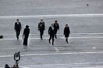 Amsterdam 4 mei 2020
Dodenherdenking op de dam zonder publiek vanwege Corona . Koning Willem Alexander Koningin Maxima Femke Halsema Gerdi Verbeet en Mark Rutte zijn aanwezig . Er ston veel politie aan de zijkanten en op de daken .