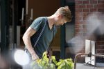 Amsterdam 7 mei 2020
Dorian Geis de vriend van Jennifer Hoffman bij zijn restaurant.