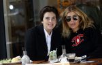 Amsterdam 6 juni 2020
Estelle Cruijff met goede vriendin Tarone op terras