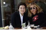 Amsterdam 6 juni 2020
Estelle Cruijff met goede vriendin Tarone op terras