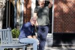 Amsterdam 19 mei 2020
Evert Santegoeds met partner Robert Halewijn op de cornelis schuytstraat