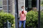 Amsterdam / Holyslott 6 juni 2020
Robert Oeij en Femke Halsema verhuizen hun spullen van de burgemeesterswoning naar hun huis in Holysloot. Buurman Femke Halsema