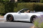 Noordwijk / Wassenaar 12 juni 2020
Frank Dane met zijn vriendin in porsche 911 cabrio.
