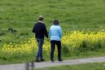 Amstelveen 3 mei 2020
Oud rechter ( van oa Volkert v d Graaf) Frans Bauduin gaat met zijn vrouw wandelen .
