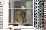 Amsterdam 5 juni 2020
Frits Bolkestein loopt naar zijn huis aan de Amstel