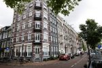Amsterdam 5 juni 2020
Frits Bolkestein loopt naar zijn huis aan de Amstel