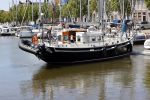 Harlingen 28 mei 2020
Frits Wester en een vriend (Jaap) varen de haven van Harlingen uit met de zeilboot van Frits