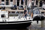 Harlingen 28 mei 2020
Frits Wester en een vriend (Jaap) varen de haven van Harlingen uit met de zeilboot van Frits