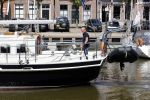 Harlingen 28 mei 2020
Frits Wester en een vriend (Jaap) varen de haven van Harlingen uit met de zeilboot van Frits