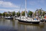 Harlingen 28 mei 2020
Frits Wester en een vriend (Jaap) varen de haven van Harlingen uit met de zeilboot van Frits