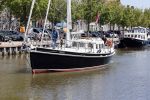 Harlingen 28 mei 2020
Frits Wester en een vriend (Jaap) varen de haven van Harlingen uit met de zeilboot van Frits