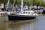 Harlingen 28 mei 2020
Frits Wester en een vriend (Jaap) varen de haven van Harlingen uit met de zeilboot van Frits