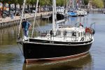 Harlingen 28 mei 2020
Frits Wester en een vriend (Jaap) varen de haven van Harlingen uit met de zeilboot van Frits