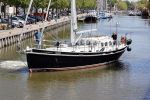 Harlingen 28 mei 2020
Frits Wester en een vriend (Jaap) varen de haven van Harlingen uit met de zeilboot van Frits
