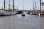 Harlingen 28 mei 2020
Frits Wester en een vriend (Jaap) varen de haven van Harlingen uit met de zeilboot van Frits
