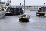 Harlingen 28 mei 2020
Frits Wester en een vriend (Jaap) varen de haven van Harlingen uit met de zeilboot van Frits