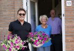 Schagen 11 mei 2020
Gerard Joling bezoekt zijn moeder in haar huis voor moederdag.