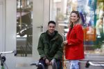 Amsterdam 27 mei 2020
Gregory v d Wiel en zijn vriendin Rose Bertram zijn weer terug naar Nederrland verhuisd.