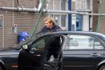 Castricum 11 mei 2020
Henny Huisman is zijn auto ( jaguar) aan het poetsen.