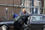 Castricum 11 mei 2020
Henny Huisman is zijn auto ( jaguar) aan het poetsen.