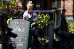 Amsterdam 6 mei 2020
Jennifer Hofman werkt parttime in het restaurant van haar vriend