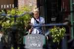 Amsterdam 6 mei 2020
Jennifer Hofman werkt parttime in het restaurant van haar vriend
