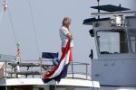 Loosdrecht 7 mei 2020
Jeroen Pauw op zijn boor met de naam buitenvrouw in de haven in Loosdrecht.