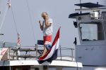 Loosdrecht 7 mei 2020
Jeroen Pauw op zijn boor met de naam buitenvrouw in de haven in Loosdrecht.