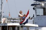 Loosdrecht 7 mei 2020
Jeroen Pauw op zijn boor met de naam buitenvrouw in de haven in Loosdrecht.