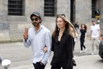 Amsterdam 1 juni 2020
Demonstratie op de dam tegen politiegeweld tegen donkere mensen naar aanleiding van de dood van George Floyd door poltieman in USA. Kay nambiar met nieuwe vriendin