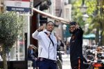 Amsterdam 7 mei 2020
Kenny tete met een kennis in Amsterdam zuid