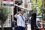 Amsterdam 7 mei 2020
Kenny tete met een kennis in Amsterdam zuid