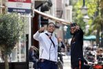 Amsterdam 7 mei 2020
Kenny tete met een kennis in Amsterdam zuid