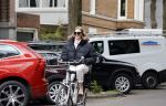 Amsterdam 15 mei 2020
Lieke v Lexmond op de fiets in Amsterdam