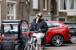 Amsterdam 15 mei 2020
Lieke v Lexmond op de fiets in Amsterdam