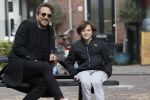 Amsterdam 16 mei 2020
Marco Geeratz ( man Chantal janzen) met hun zoontje in Amsterdam zuid