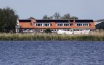 Uitdam 4 mei 2020
Mark Klein Essink heeft een nieuw huis gekocht wat helemaal verbouwd wordt.
Het schijnt een bed & breakfast te worden.