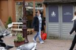 Amsterdam 2 mei 2020
Martijn Krabbe en zijn vrouw Deborah gaan op de scooter eten kopen bij een indonesische toko
