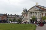 Amsterdam 29 april 2020
Honderden Molukkers op het museumplein. De politie keek toen maar hoefde niet op te treden.