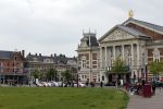 Amsterdam 29 april 2020
Honderden Molukkers op het museumplein. De politie keek toen maar hoefde niet op te treden.