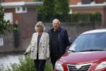 Amsterdam 23 mei 2020
Rob v d Meeberg met zijn vrouw op straat in Amsterdam zuid