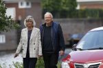Amsterdam 23 mei 2020
Rob v d Meeberg met zijn vrouw op straat in Amsterdam zuid