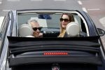 Amsterdam 23 mei 2020
Robert Schoemacher met zijn vrouw Claudia in hun fiat 500 cabrio.